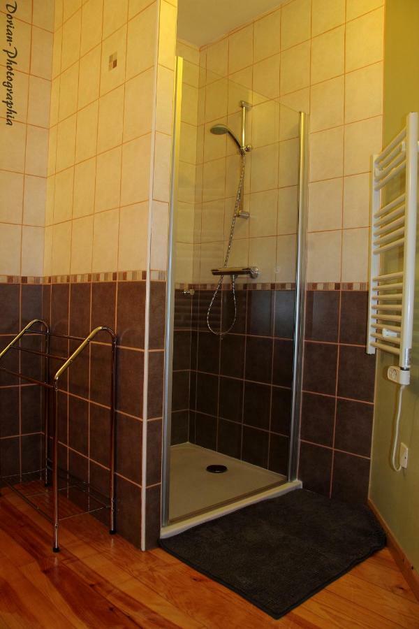 La Pierre Trouee Chambre D'Hotes Chateauneuf-de-Randon Luaran gambar